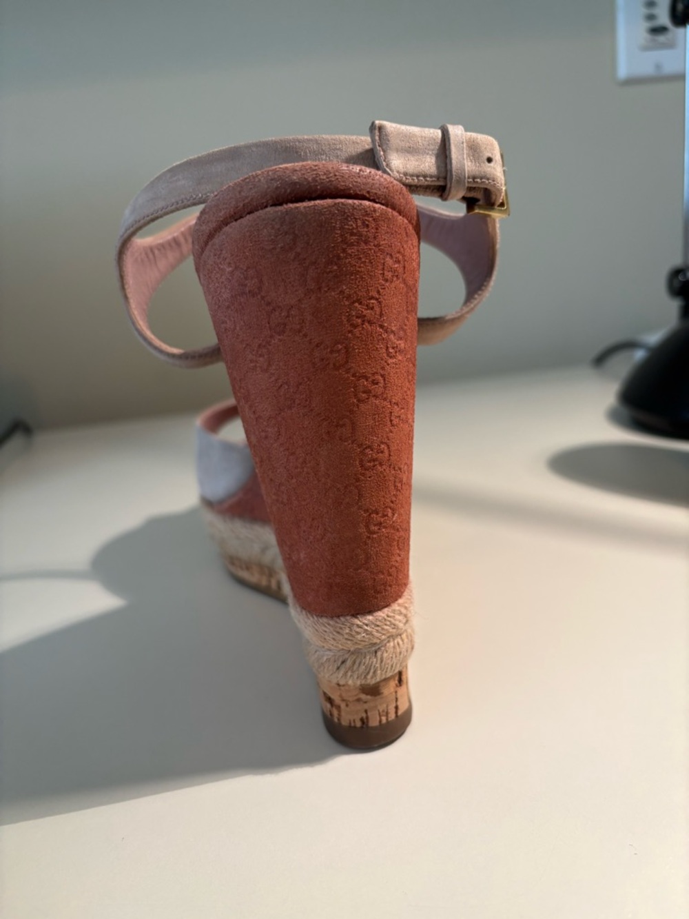 Gucci Dusty Pink Suede GG Wedge Espadrille Sandals 37.5 - Picture 3 of 12